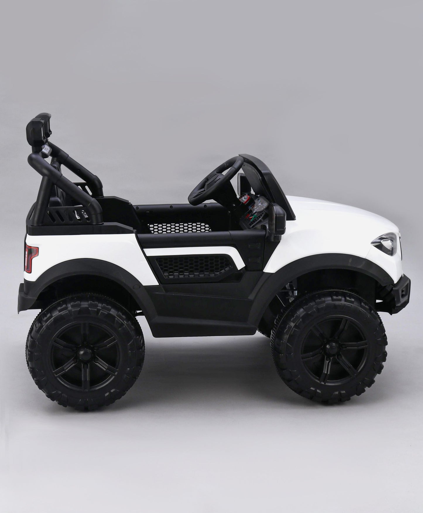 Raptor - White (Age 2- 8)